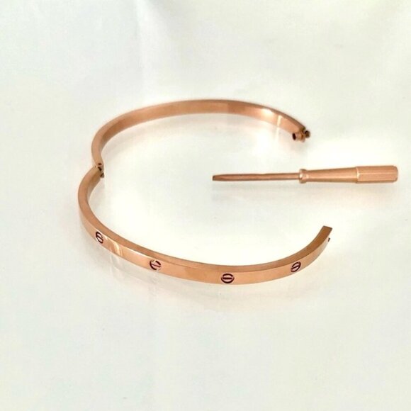 Rose Gold Screw Bracelet Small Model - Picture 4 of 9
